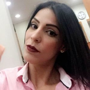 Meet your Posher, Maxine